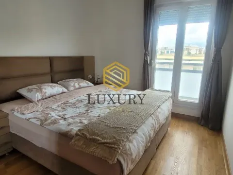 Prodaja, jednosoban stan, 42m², City Kvart, Podgorica - image 8