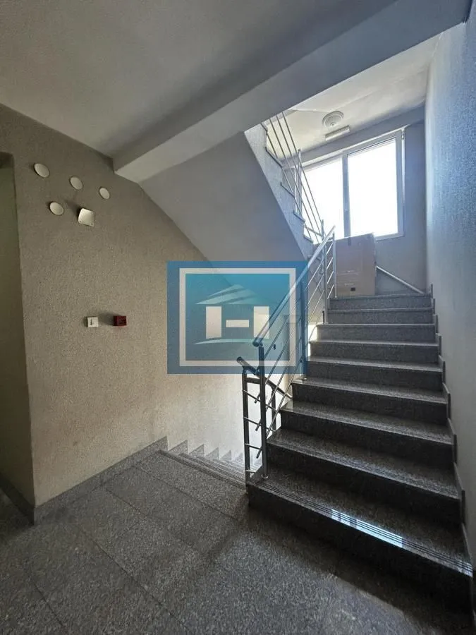 Izdavanje, dvosoban stan, 66m², Centar, Paraćin