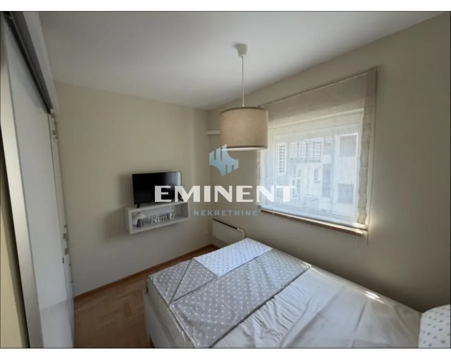 Rent, two bedroom apartment, 54m², Vračar Hram, Vračar Sve Podlokacije