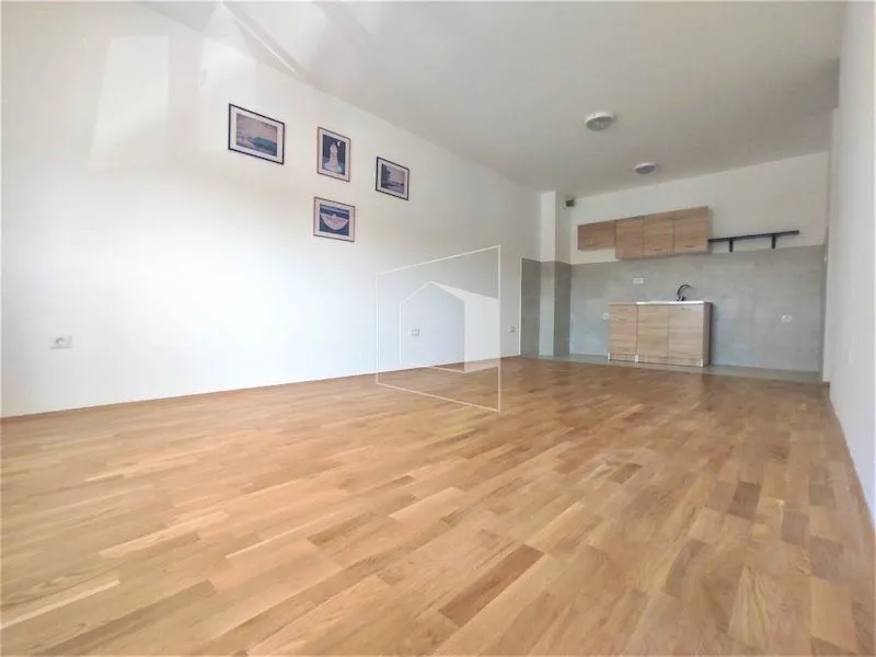 Rent, one bedroom apartment, 50m², Stari Aerodrom, Podgorica
