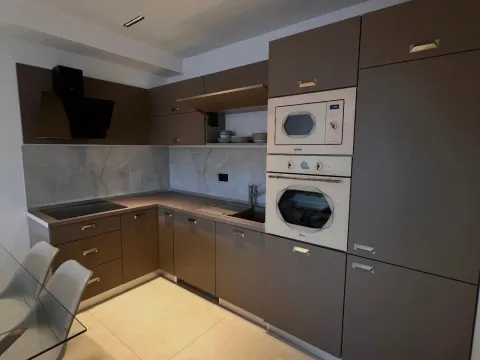 Sale, one bedroom apartment, 69m², Velika Plaža, Ulcinj - image 1