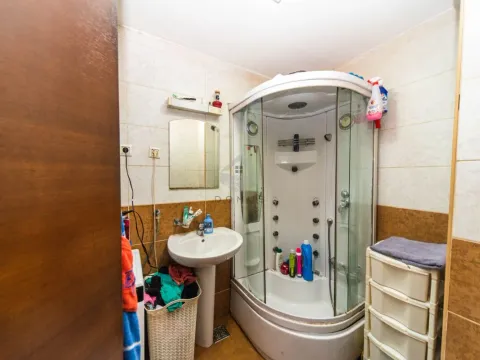 Prodaja, dvosoban stan, 73m², Dalmatinska ulica, Podgorica - image 7