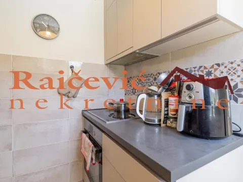 Prodaja, kuća, 220m², Čukarica, Beograd - image 9