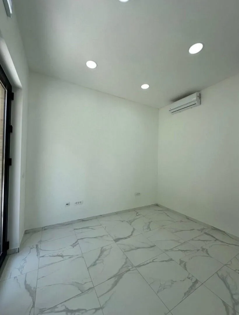 Rent, office space, 50m², Seljanovo, Tivat