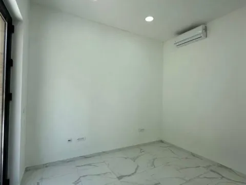 Rent, office space, 50m², Seljanovo, Tivat - image 5