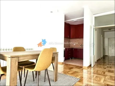 Izdavanje, trosoban stan, 76m², Vračar Sve Podlokacije, Beograd - image 2