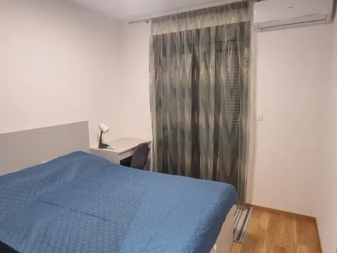 Izdavanje, dvosoban stan, 60m², New City, Podgorica - image 4