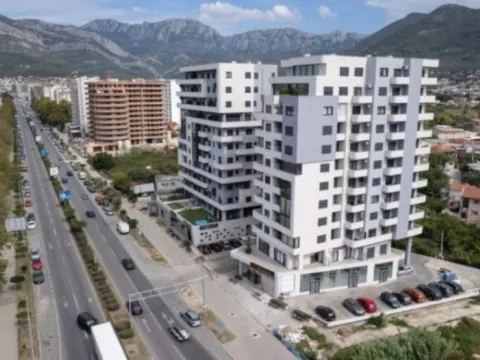 Sale, two bedroom apartment, 86m², Centar, Bar - image 13