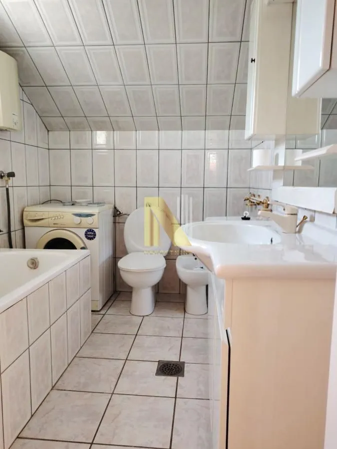 Izdavanje, kuća, 80m², Centar, Novi Sad