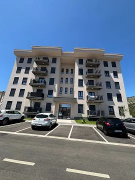 Izdavanje, jednosoban stan, 40m², Tološi, Podgorica - image 8