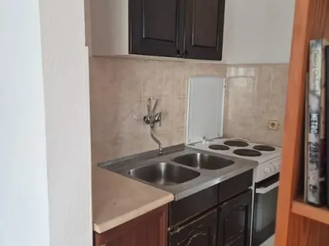 Sale, two bedroom apartment, 59m², Petrovac, Budva - image 8