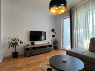 Izdavanje, dvosoban stan, 60m2, Centar, Bar