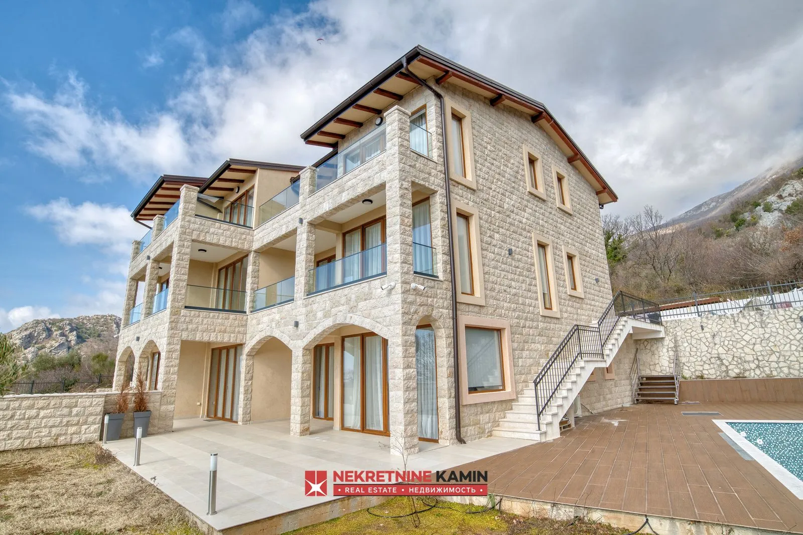 Prodaja, kuća, 400m², Kuljače, Budva