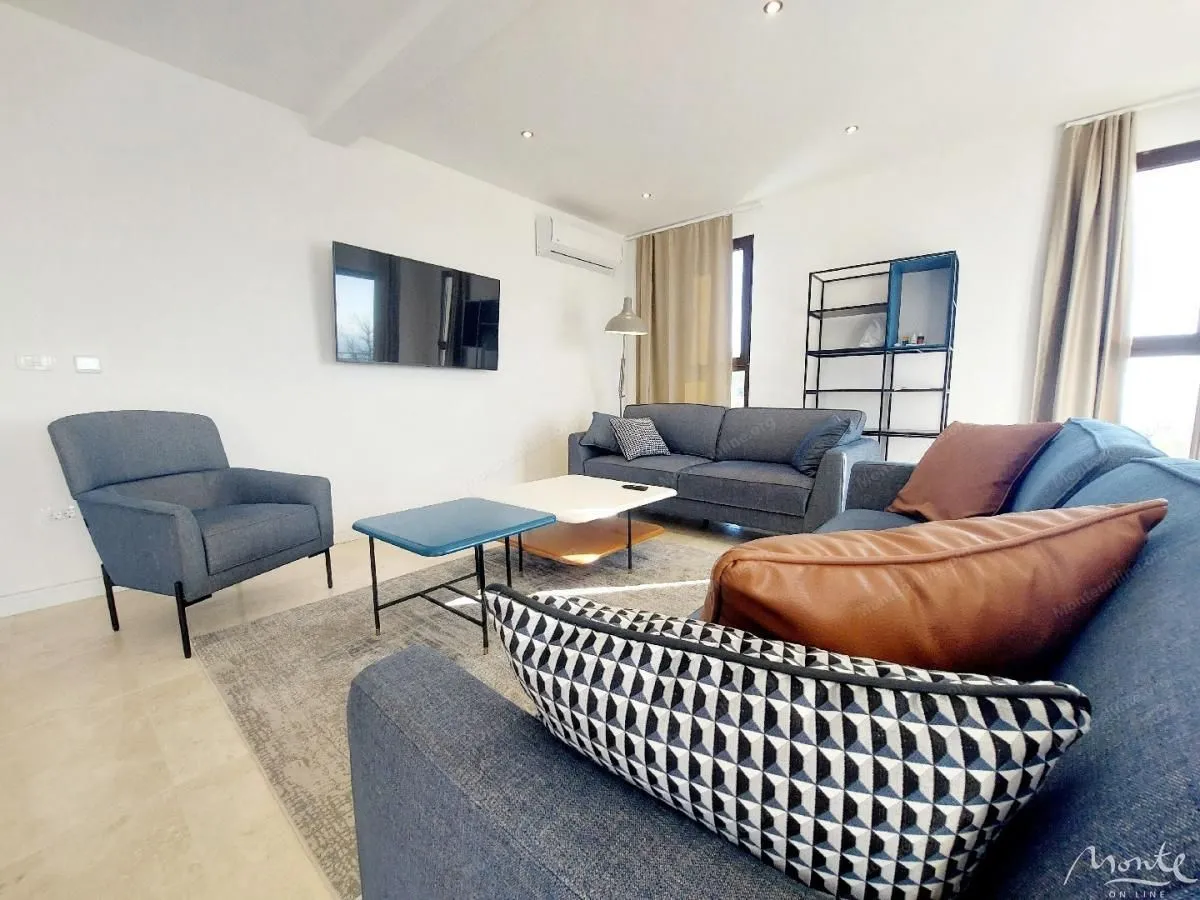 Prodaja, kuća, 203m², Reževići, Budva