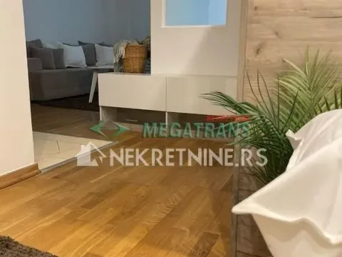 Izdavanje, dvosoban stan, 40m², Bulevar Oslobodjenja, Novi Sad Sve Podlokacije - image 11