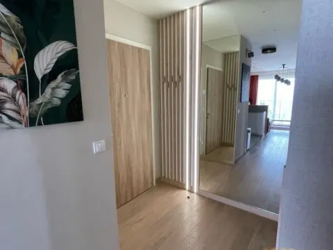 Izdavanje, trosoban stan, 83m², Savski Venac, Beograd - image 19