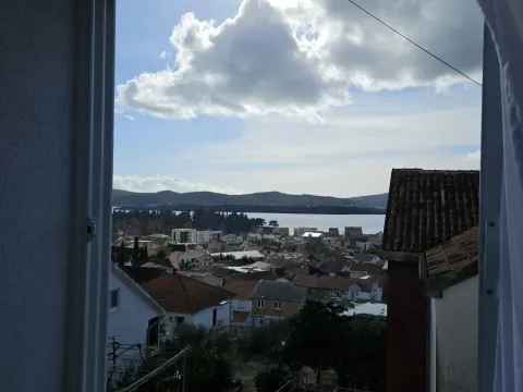 Rent, one bedroom apartment, 56m², Kalimanj, Tivat - image 9