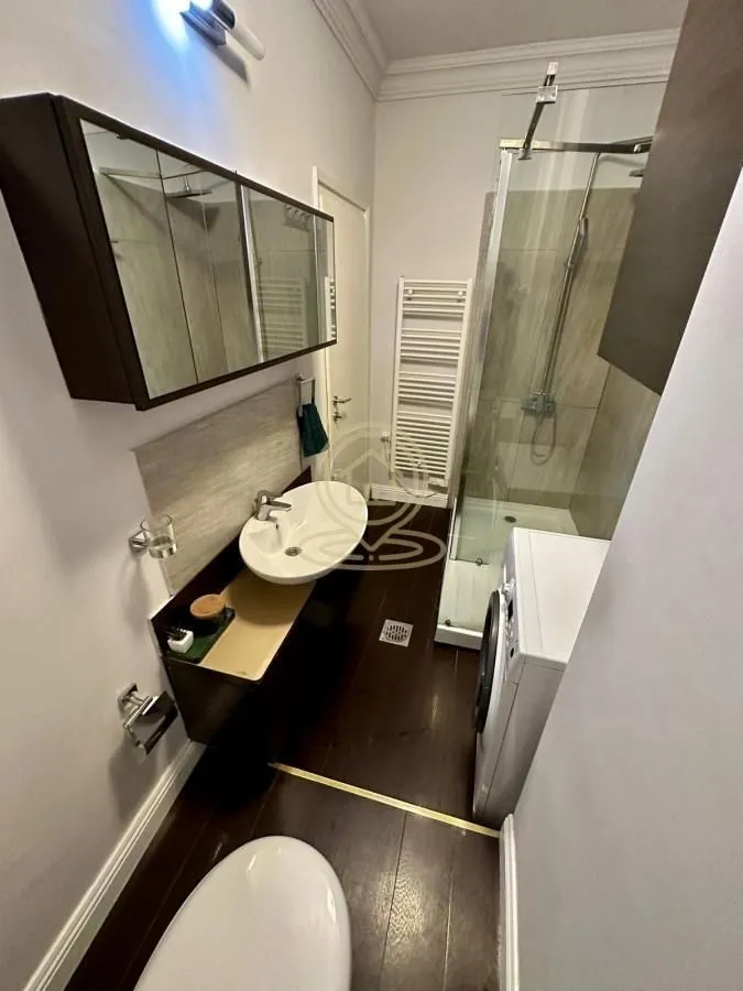 Rent, two bedroom apartment, 65m², Savski Venac, Beograd