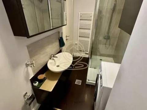 Rent, two bedroom apartment, 65m², Savski Venac, Beograd - image 13