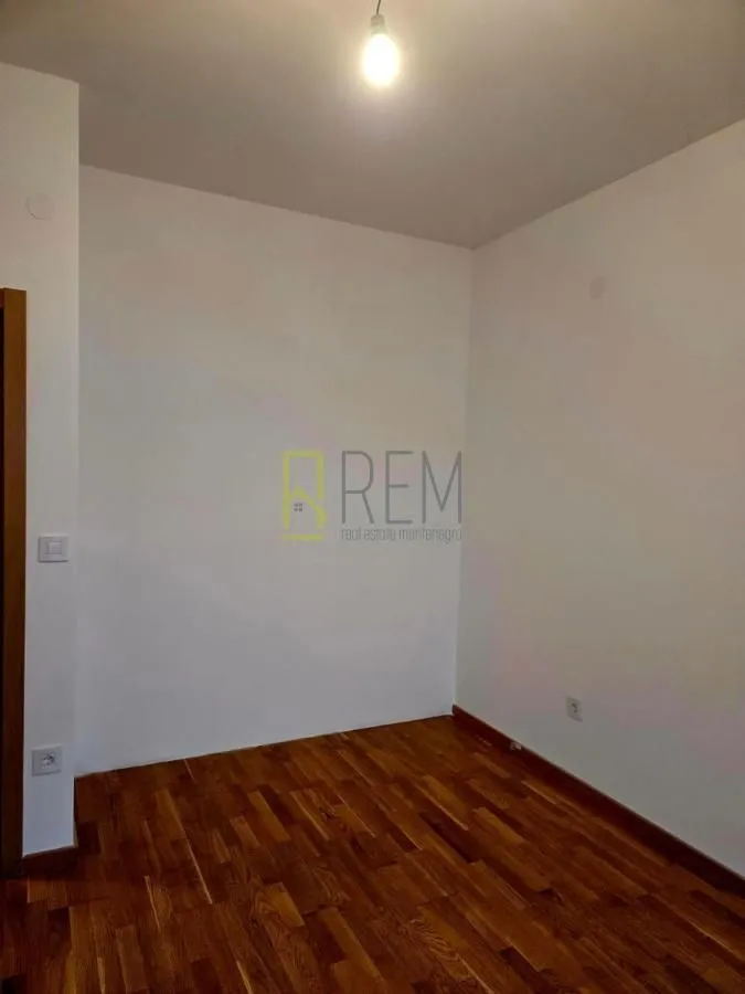 Sale, two bedroom apartment, 72m², Stari Aerodrom, Podgorica