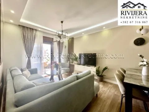 Sale, three bedroom apartment, 72m², Dobrota, Kotor - image 8