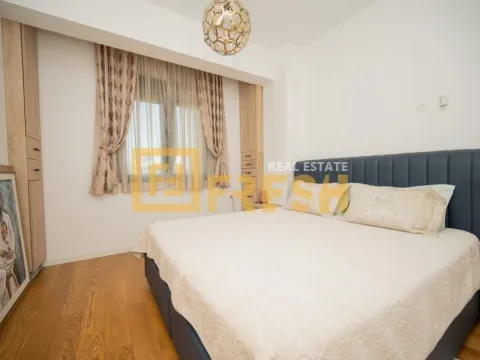 Izdavanje, trosoban stan, 102m², Centar, Podgorica - image 15