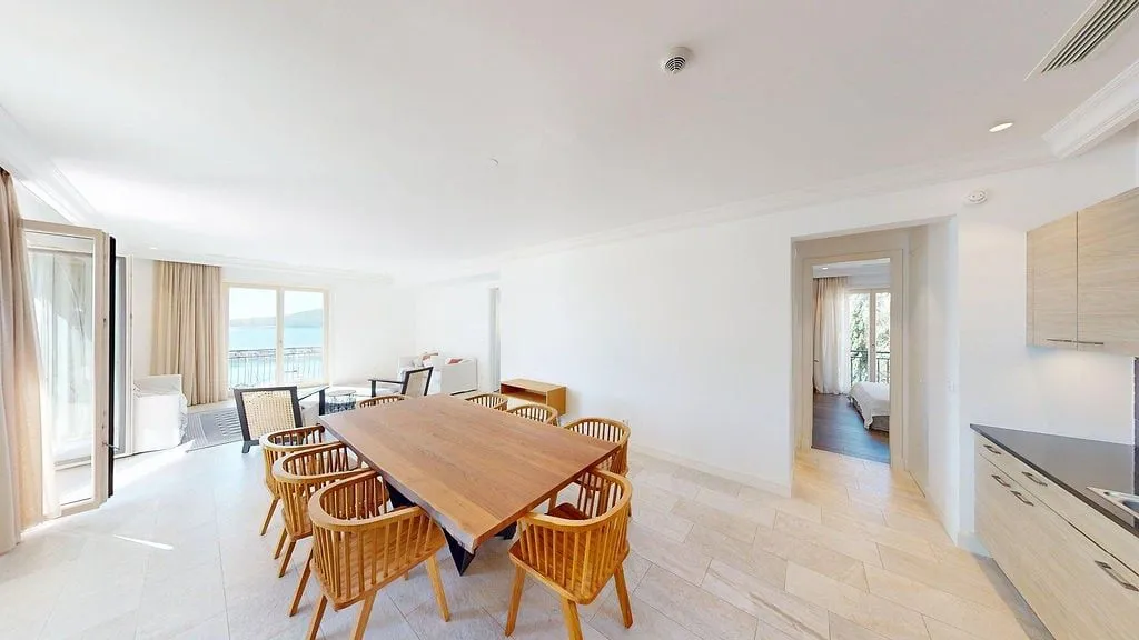 Prodaja, stan, 234m², Tivat, Crna Gora