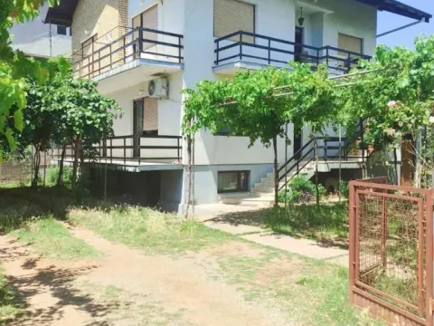 Rent, apartment, 100m², Dalmatinska ulica, Podgorica - image 13