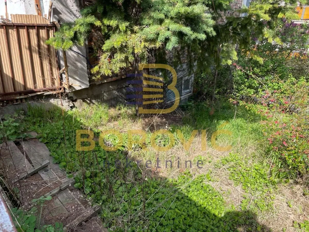 Sale, house, 32m², Karaburma, Palilula Sve Podlokacije
