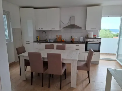Rent, two bedroom apartment, 90m², Mrčevac, Tivat - image 5