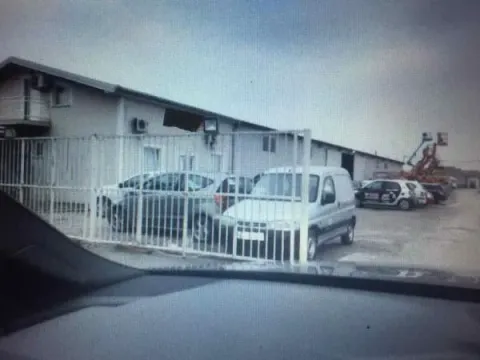 Rent, office space, 700m², Zemun Ugrinovci, Zemun Sve Podlokacije