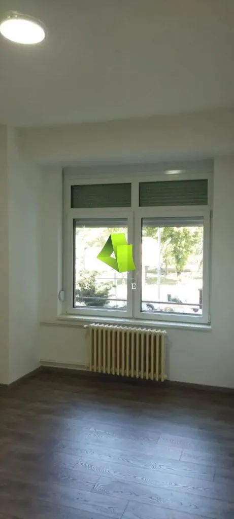 Sale, three bedroom apartment, 72m², Medijana, Niš