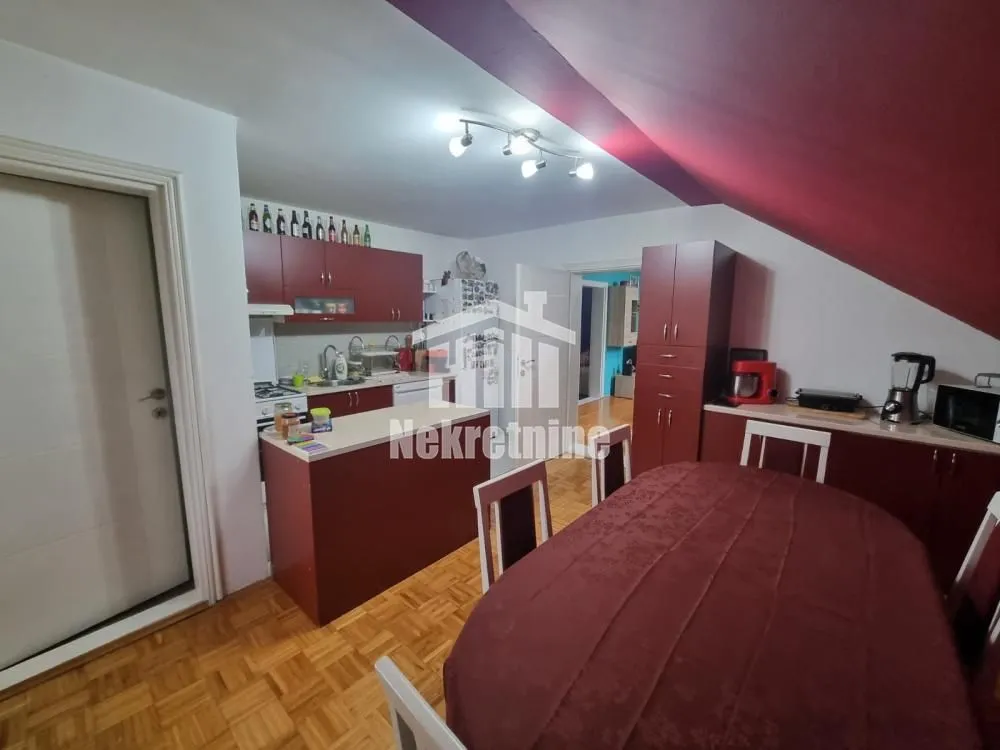 Sale, four bedroom apartment, 104m², Batajnica, Beograd