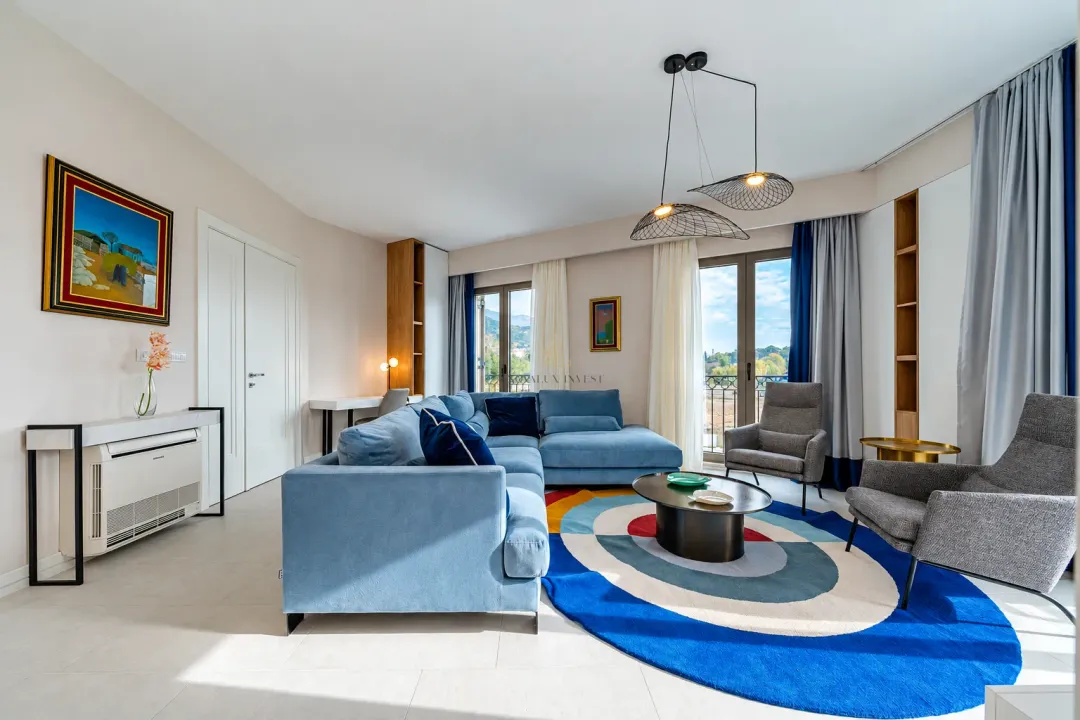 Izdavanje, dvosoban stan, 101m², Boka Place, Tivat