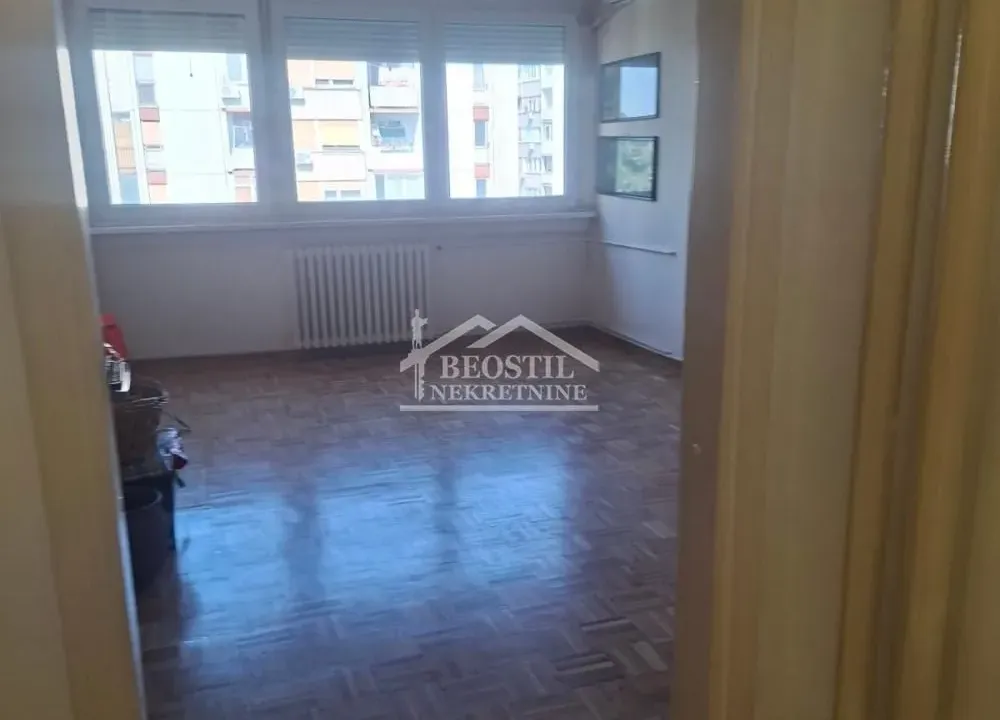 Prodaja, jednosoban stan, 43m², Novi Beograd Blok 70, Novi Beograd Sve Podlokacije