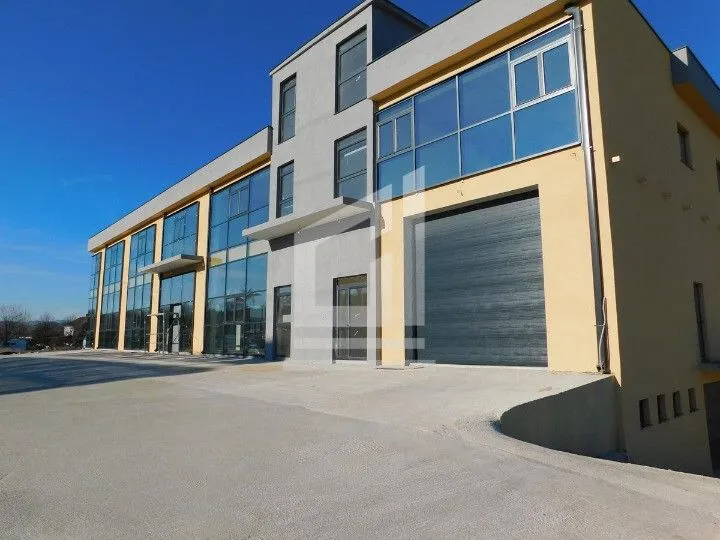 Rent, office space, 1950m², Podgorica, Crna Gora