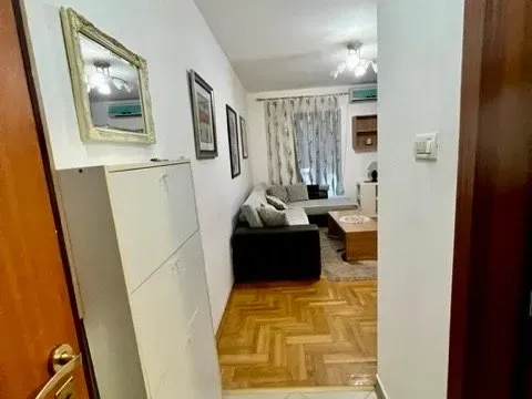 Rent, one bedroom apartment, 42m², City Kvart, Podgorica - image 10