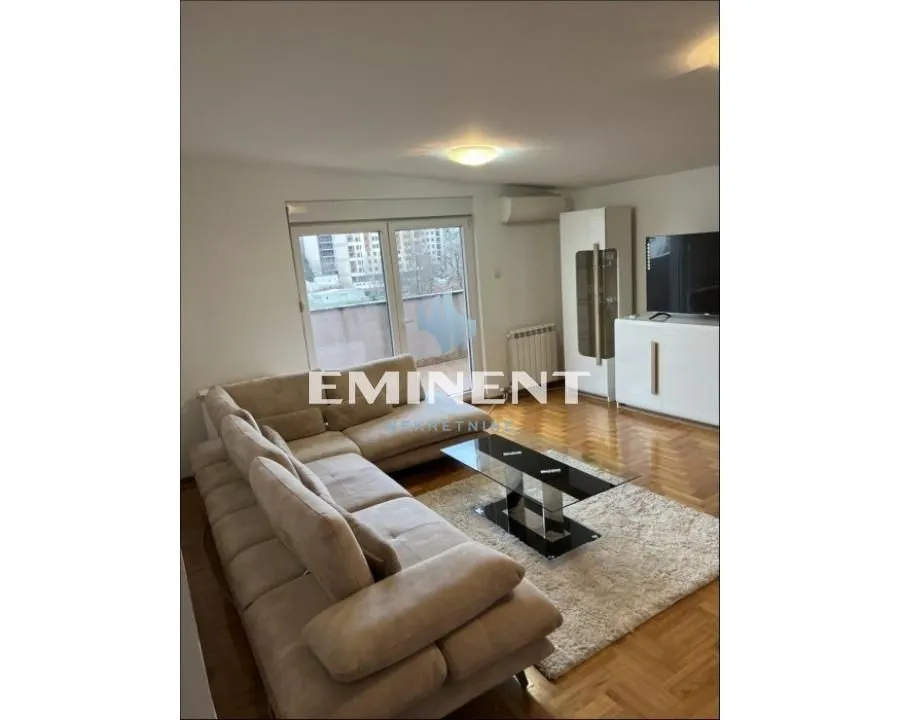 Izdavanje, stan, 82m², Lekino Brdo, Voždovac Sve Podlokacije