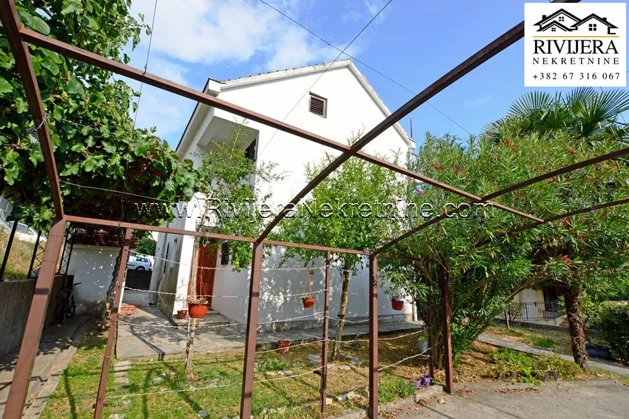 Prodaja, kuća, 240m², Igalo, Herceg Novi