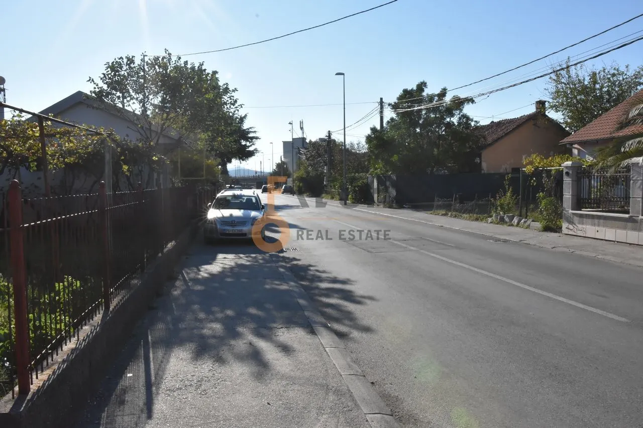 Prodaja, kuća, 200m², Masline, Podgorica