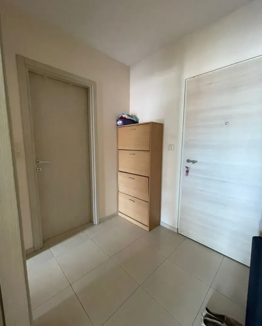 Izdavanje, jednosoban stan, 42m², Stari Aerodrom, Podgorica