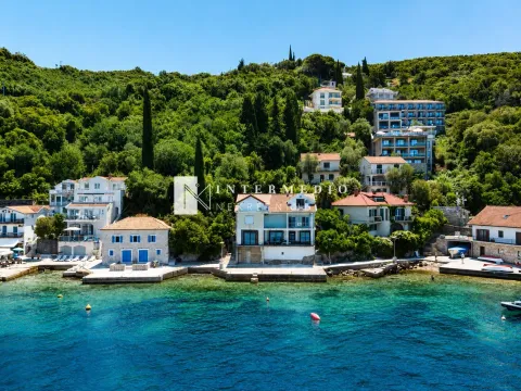 Prodaja, jednosoban stan, 38m², Rose, Herceg Novi - image 1