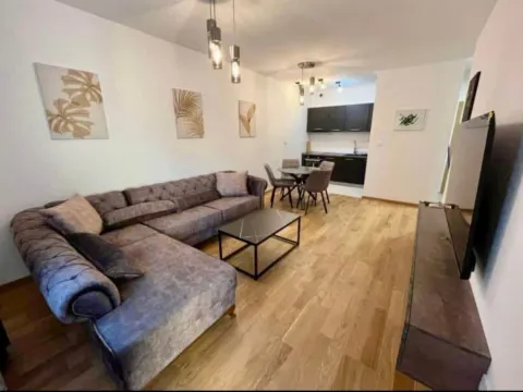 Izdavanje, dvosoban stan, 69m2, New City, Podgorica Izdavanje, dvosoban stan, 69m2, New City, Podgorica