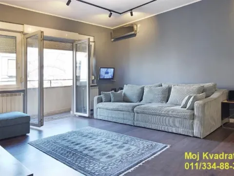 Prodaja, trosoban stan, 105m², Vračar Sve Podlokacije, Beograd