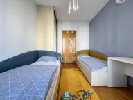 Izdavanje, dvosoban stan, 70m², City Kvart, Podgorica - image 12