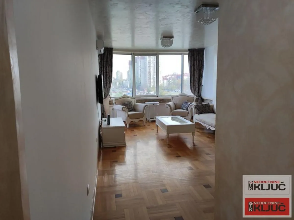 Prodaja, četvorosoban stan, 91m², Bulevar Evrope, Novi Sad Sve Podlokacije