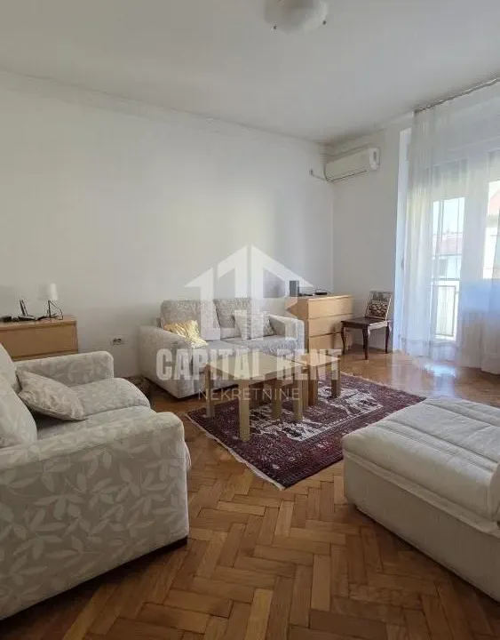 Izdavanje, jednosoban stan, 42m², Vračar Sve Podlokacije, Beograd