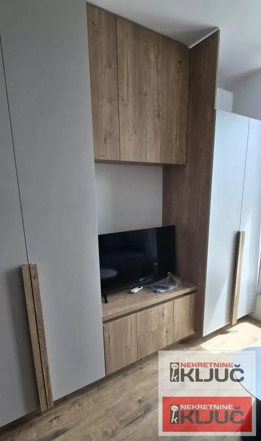 Izdavanje, garsonjera, 35m², Veternik, Novi Sad Sve Podlokacije