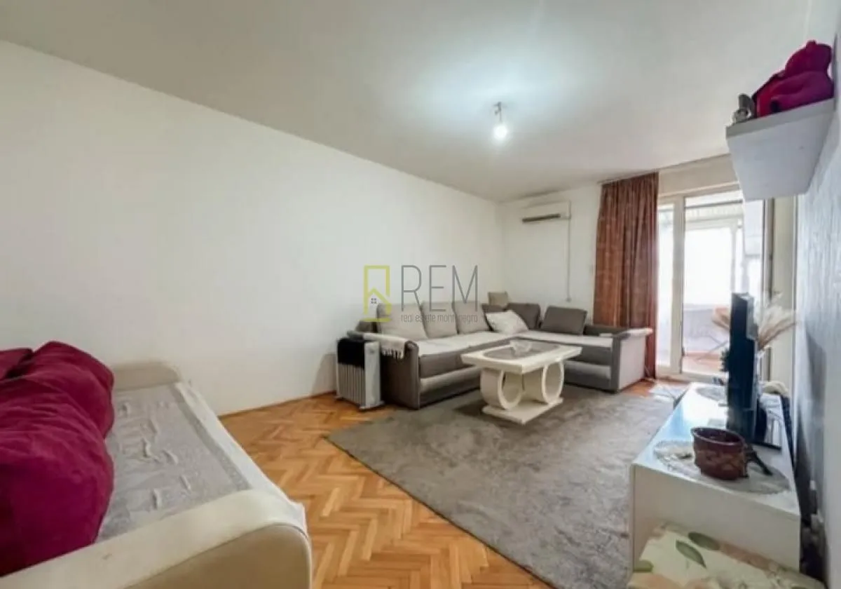 Prodaja, jednosoban stan, 55m², Stari Aerodrom, Podgorica