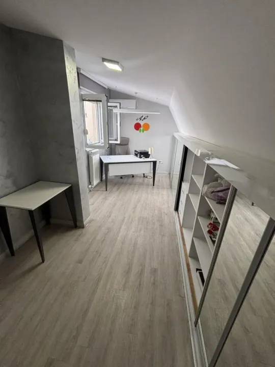 Prodaja, stan, 118m², Đeram Pijaca, Beograd